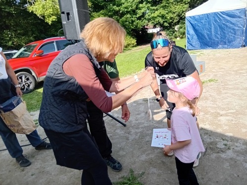 Tradiční osovský běh tam a zpět. Foto Marie Plecitá 4-osv_20250913_beh_maple_14