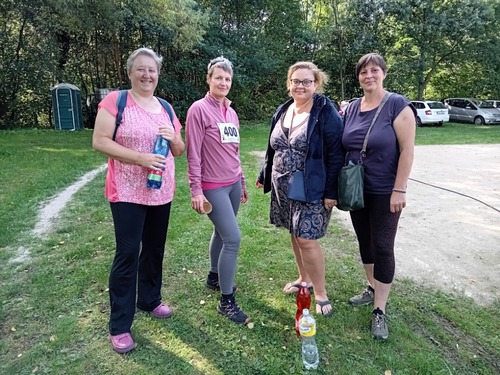 Tradiční osovský běh tam a zpět. Foto Marie Plecitá 5-osv_20250913_beh_maple_28